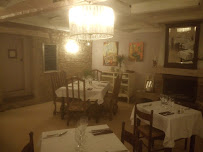 Atmosphère du Restaurant français Le Clos du Pétillon à Théméricourt - n°13