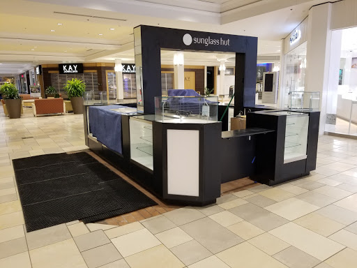 Shopping Mall «The Mall at Fox Run», reviews and photos, 50 Fox Run Rd, Newington, NH 03801, USA