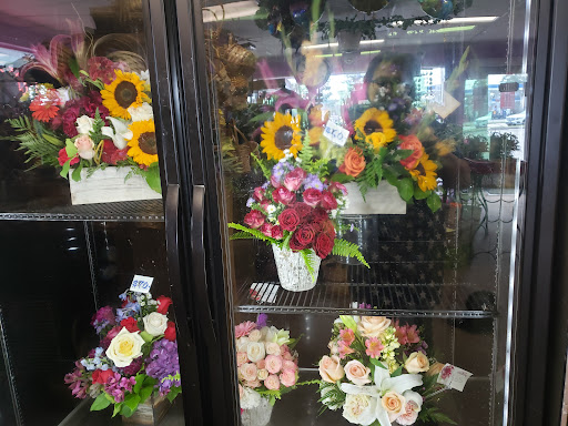 Florist «Morning Pond Flowers & Design», reviews and photos, 899 Blooming Grove Turnpike, Vails Gate, NY 12584, USA