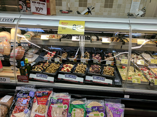 Grocery Store «Albertsons», reviews and photos, 28090 S Western Ave, San Pedro, CA 90732, USA
