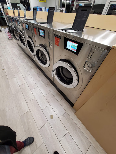 Shopping Mall «Horizon Park Shopping Center», reviews and photos, 3904 W Hillsborough Ave, Tampa, FL 33614, USA