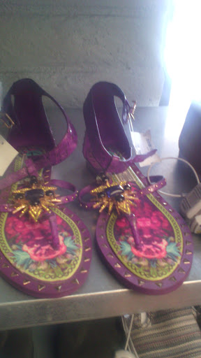 Used Clothing Store «Buffalo Exchange Tempe», reviews and photos, 227 W University Dr, Tempe, AZ 85281, USA