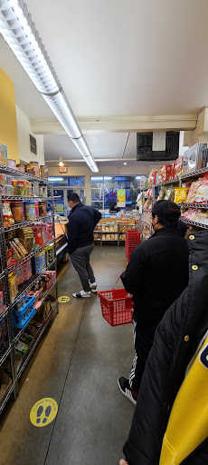 Asian Grocery Store «Lily Market», reviews and photos, 11001 NE Halsey St, Portland, OR 97220, USA