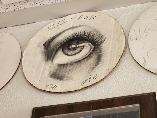 Pizza Restaurant «Flying Pie Pizzeria», reviews and photos, 16691 SE McLoughlin Blvd, Milwaukie, OR 97267, USA