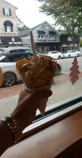 Ice Cream Shop «Cold Stone Creamery», reviews and photos, 255 Deer Park Ave, Babylon, NY 11702, USA