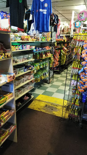 Grocery Store «El Amigo Grocery Store», reviews and photos, 226 W Market St, Wilmington, DE 19804, USA