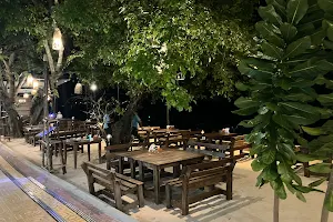 Phi Phi Rimlay Restaurant image