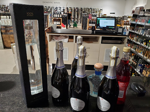 Liquor Store «Hokus Pokus Liquors», reviews and photos, 36519 Oak Plaza Ave Suite B, Prairieville, LA 70769, USA