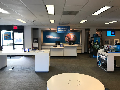 Cell Phone Store «AT&T», reviews and photos, 2000 W Imperial Hwy, La Habra, CA 90631, USA