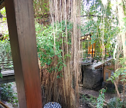 John Hardy Workshop & Kapal Bamboo Boutique at Mambal photo