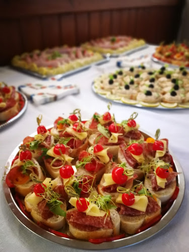 FULL Café & Sandwich Bar - Ózd