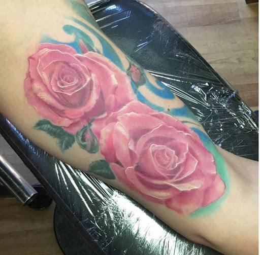 Tattoo Shop «Crossbones Tattoo & Piercings», reviews and photos, 19051 San Carlos Blvd #10, Fort Myers Beach, FL 33931, USA