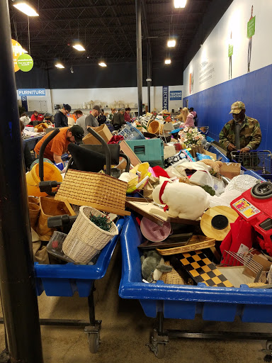 Thrift Store «Goodwill Outlet - Olympia», reviews and photos, 4014 Martin Way SE, Olympia, WA 98506, USA