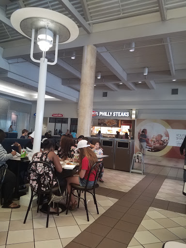 Shopping Mall «Visalia Mall», reviews and photos, 2031 S Mooney Blvd, Visalia, CA 93277, USA