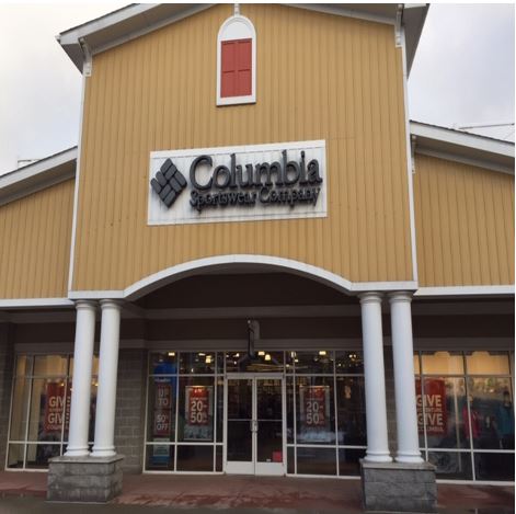 Sportswear Store «Columbia Sportswear Outlet Store at Tanger Outlet Center», reviews and photos, 2200 Tanger Blvd #100, Washington, PA 15301, USA