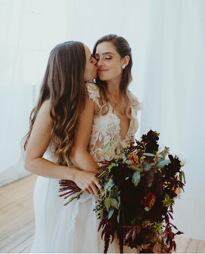 Bridal Shop «LUXEredux Bridal Boutique», reviews and photos, 203 W Benson St, Cincinnati, OH 45215, USA