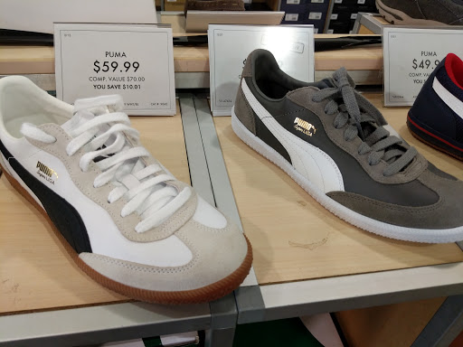 Shoe Store «DSW Designer Shoe Warehouse», reviews and photos, 427 Crossroads Blvd, Cary, NC 27518, USA