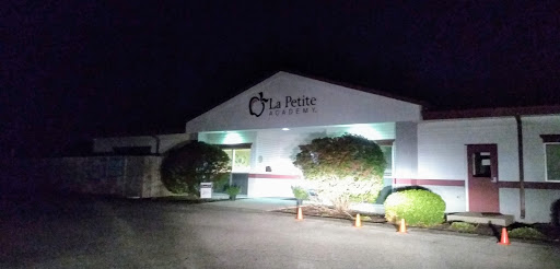 Day Care Center «La Petite Academy of Chersterton, IN», reviews and photos, 131 Venturi Dr, Chesterton, IN 46304, USA