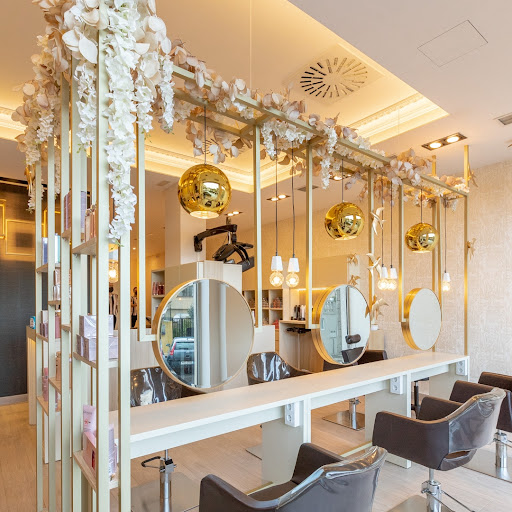 Salón de Peiteado Myh PERRUQUEIROS en Sanxenxo, Pontevedra