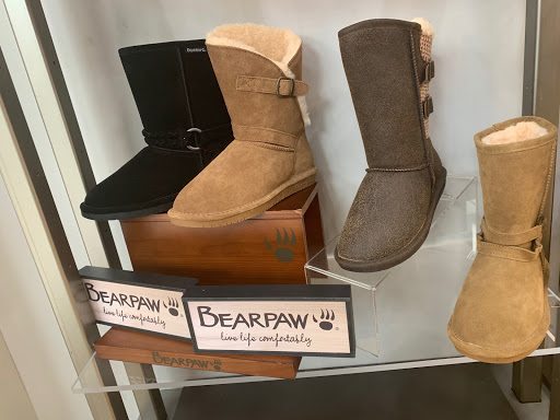 Shoe Store «Tradehome Shoes», reviews and photos, 3902 13th Ave SW, Fargo, ND 58103, USA