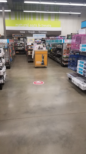 Pet Supply Store «Petco Animal Supplies», reviews and photos, 1011 University Blvd #100, Suffolk, VA 23435, USA