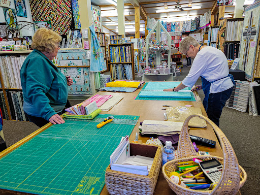 Quilt Shop «The Quilt Patch», reviews and photos, 112 N Evans St #5, Tecumseh, MI 49286, USA