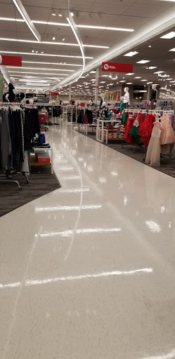 Department Store «Target», reviews and photos, 13301 Gateway Center Dr, Gainesville, VA 20155, USA