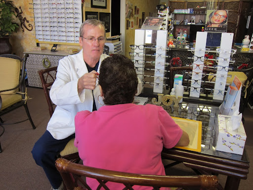 Optician «East Oak Optical», reviews and photos, 407 E Oak Ave, Tampa, FL 33602, USA