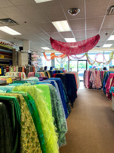 Fabric Store «Sewfisticated Discount Fabrics», reviews and photos, 14 McGrath Hwy, Somerville, MA 02143, USA