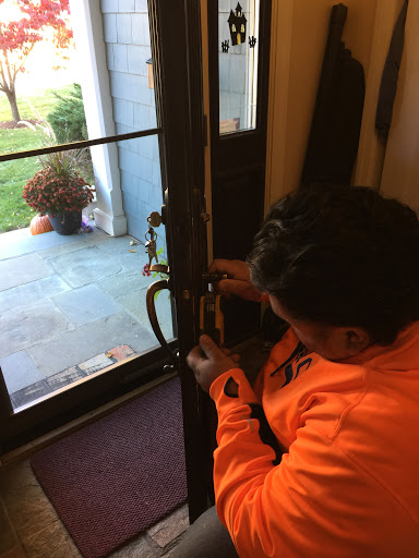 Locksmith «Pop-A-Lock Locksmith of Westchester NY», reviews and photos, 777 Westchester Ave #101b, White Plains, NY 10604, USA