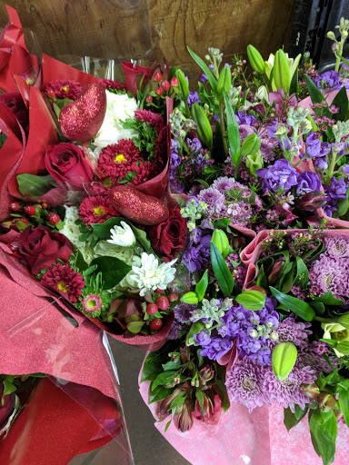 Produce Market «Spicer Brothers Produce», reviews and photos, 508 14th St, Oregon City, OR 97045, USA