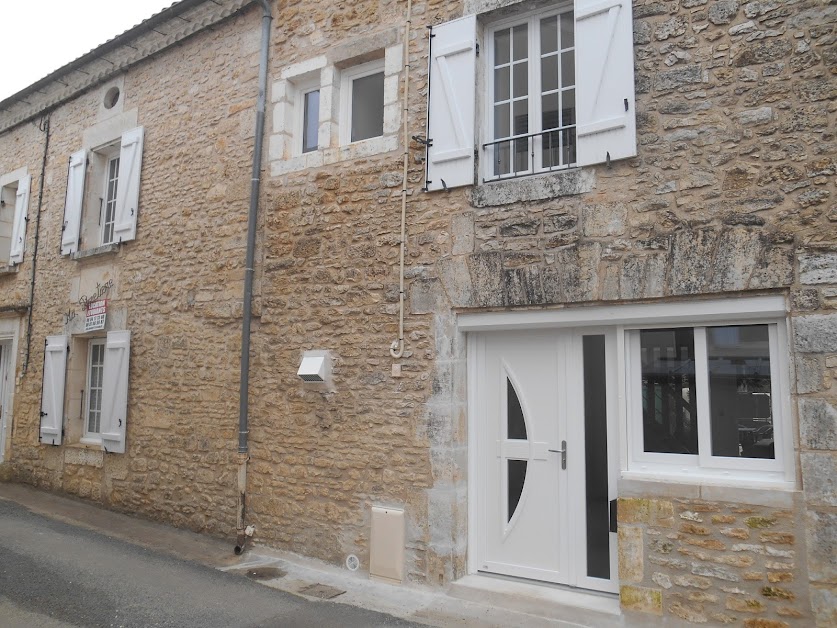 location 4 gîtes touristiques hameau de saint privat à Savignac-les-Églises (Dordogne 24)