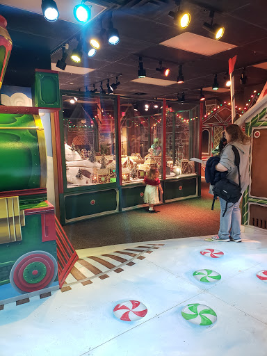 Shopping Mall «Crown Center», reviews and photos, 2450 Grand Blvd, Kansas City, MO 64108, USA