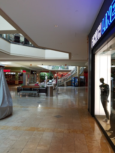 Shopping Mall «Springfield Mall», reviews and photos, 1250 Baltimore Pike, Springfield, PA 19064, USA