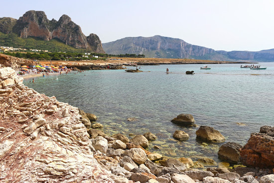 Bue Marino Beach
