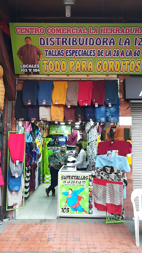 Tiendas de tallas grandes para hombre en Bogota