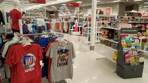Department Store «Target», reviews and photos, 15300 Grove Circle North, Maple Grove, MN 55369, USA
