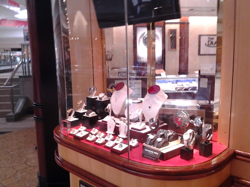 Jewelry Store «The Diamond Factory of Ann Arbor», reviews and photos, 668 Briarwood Cir, Ann Arbor, MI 48108, USA