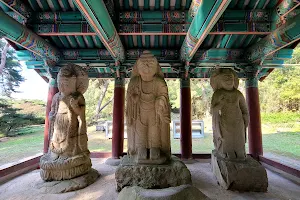 Baedong stone Buddha figurine samjon image