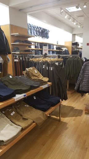 Clothing Store «Gap», reviews and photos, 7430 164th Ave NE, Redmond, WA 98052, USA