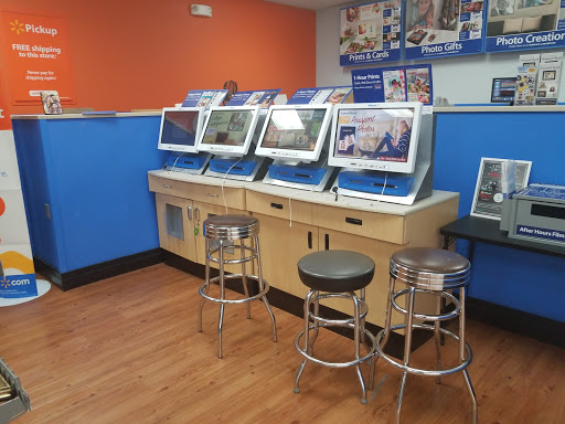 Department Store «Walmart Supercenter», reviews and photos, 27931 Kelly Johnson Pkwy, Santa Clarita, CA 91355, USA