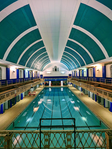 Swimming pool maintenance Bristol
