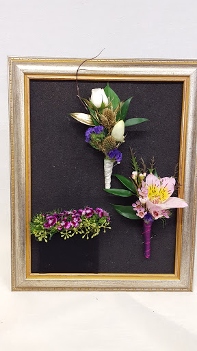 Florist «Foti Flowers At Yuess Gardens», reviews and photos, 406 3rd St, Newburgh, NY 12550, USA