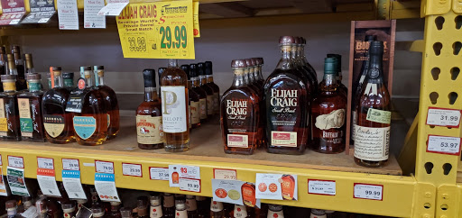 Liquor Store «Beverage World Package Store», reviews and photos, 6731 Peachtree Industrial Blvd, Atlanta, GA 30360, USA