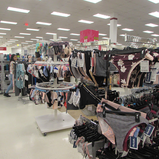 Department Store «Marshalls and HomeGoods», reviews and photos, 11251 NW 12th St, Miami, FL 33172, USA