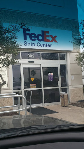 Shipping and Mailing Service «FedEx Ship Center», reviews and photos, 902 N Jackson Rd, Pharr, TX 78577, USA