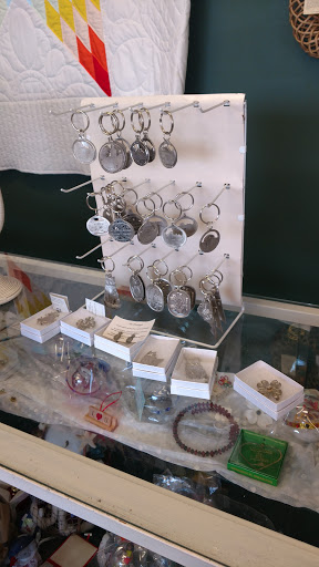 Gift Basket Store «Virginia Store», reviews and photos, 555 Settlers Landing Rd # L, Hampton, VA 23669, USA