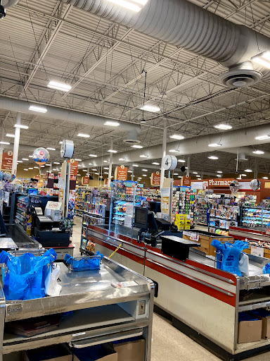 Supermarket «Giant Eagle Supermarket», reviews and photos, 21593 Lorain Rd, Fairview Park, OH 44126, USA