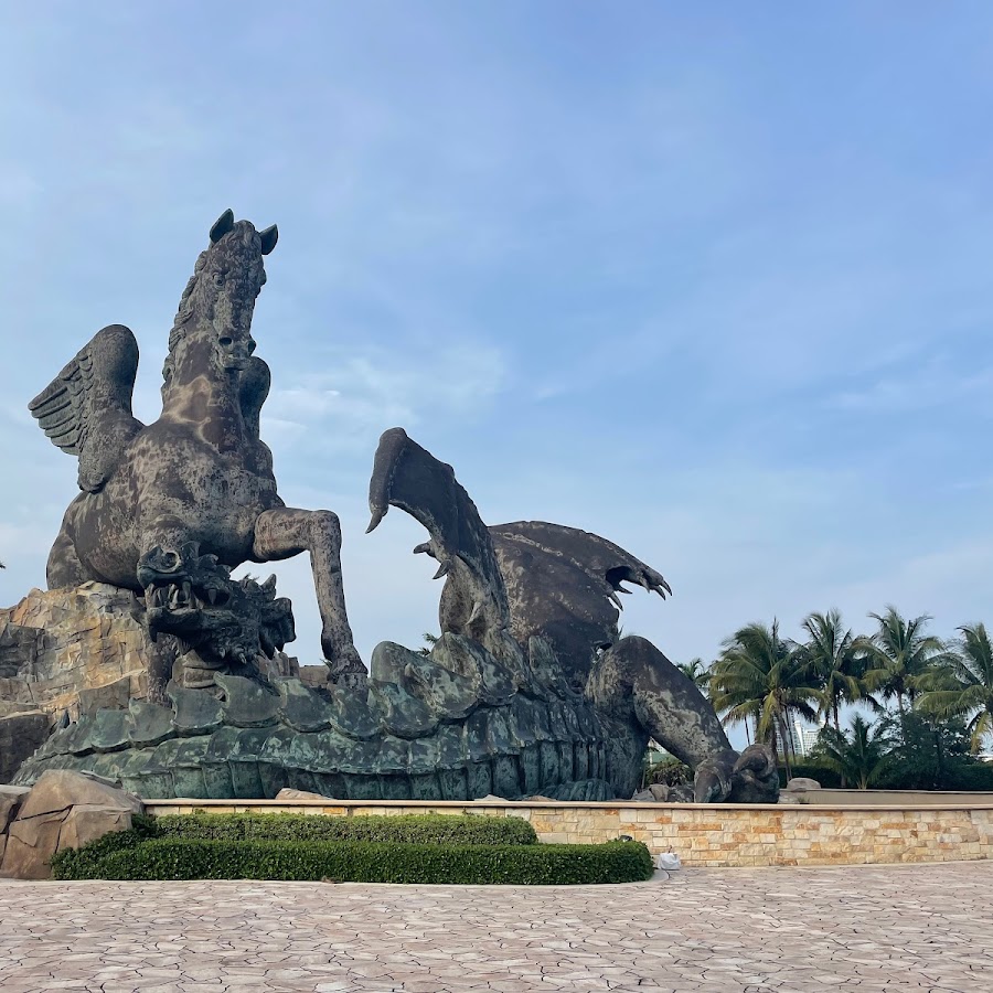 Pegasus Statue