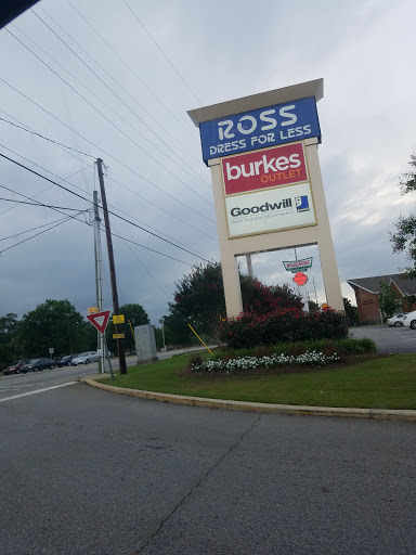 Clothing Store «Ross Dress for Less», reviews and photos, 6650 Garners Ferry Rd, Columbia, SC 29209, USA